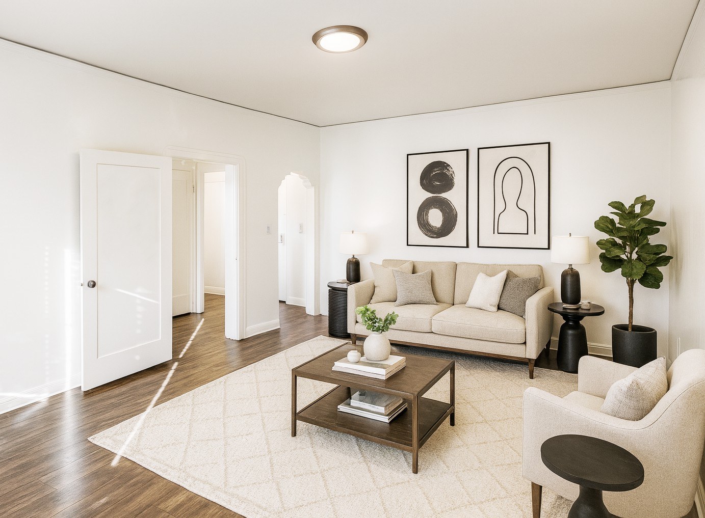 Park Regent Apartments photo 3
